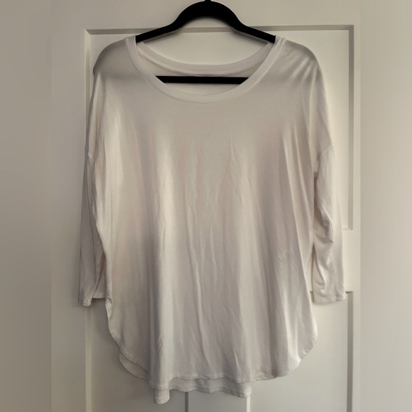 Babaton Tee - Picture 1 of 4